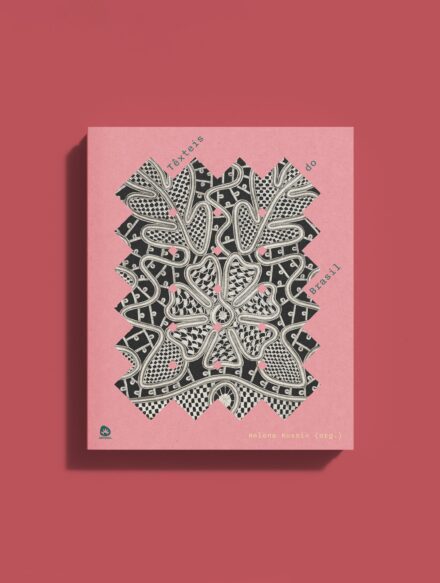 Livro <i>Têxteis do Brasil: Rendas e bordados</i>