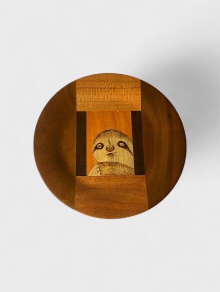 Prato em marchetaria (animais amazônicos) [NVT]