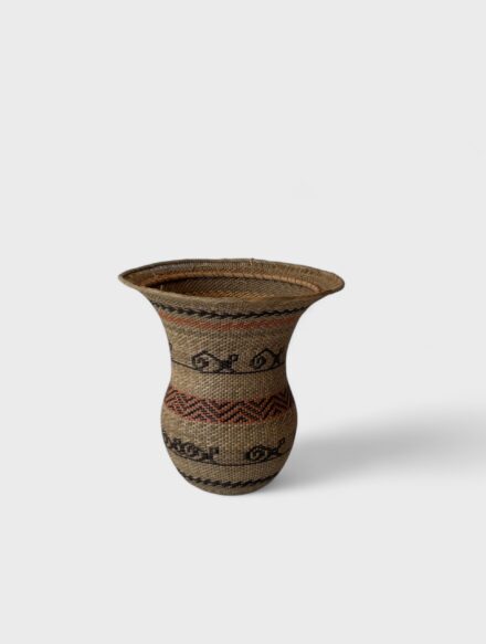 Cesto de cipó (boca larga/escuro) [YKN]