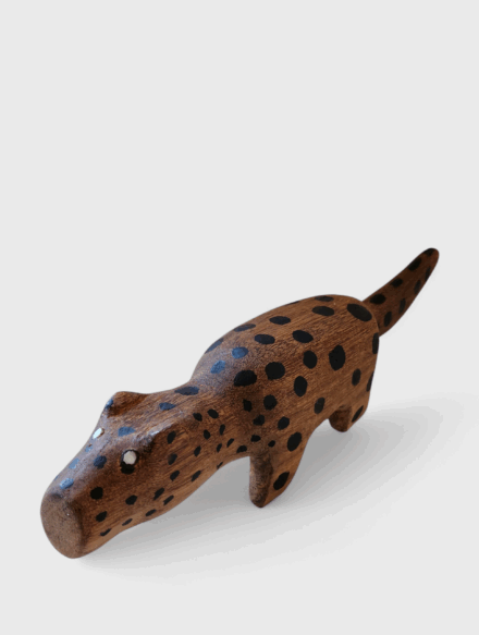 Escultura em madeira (onça) [BLT]