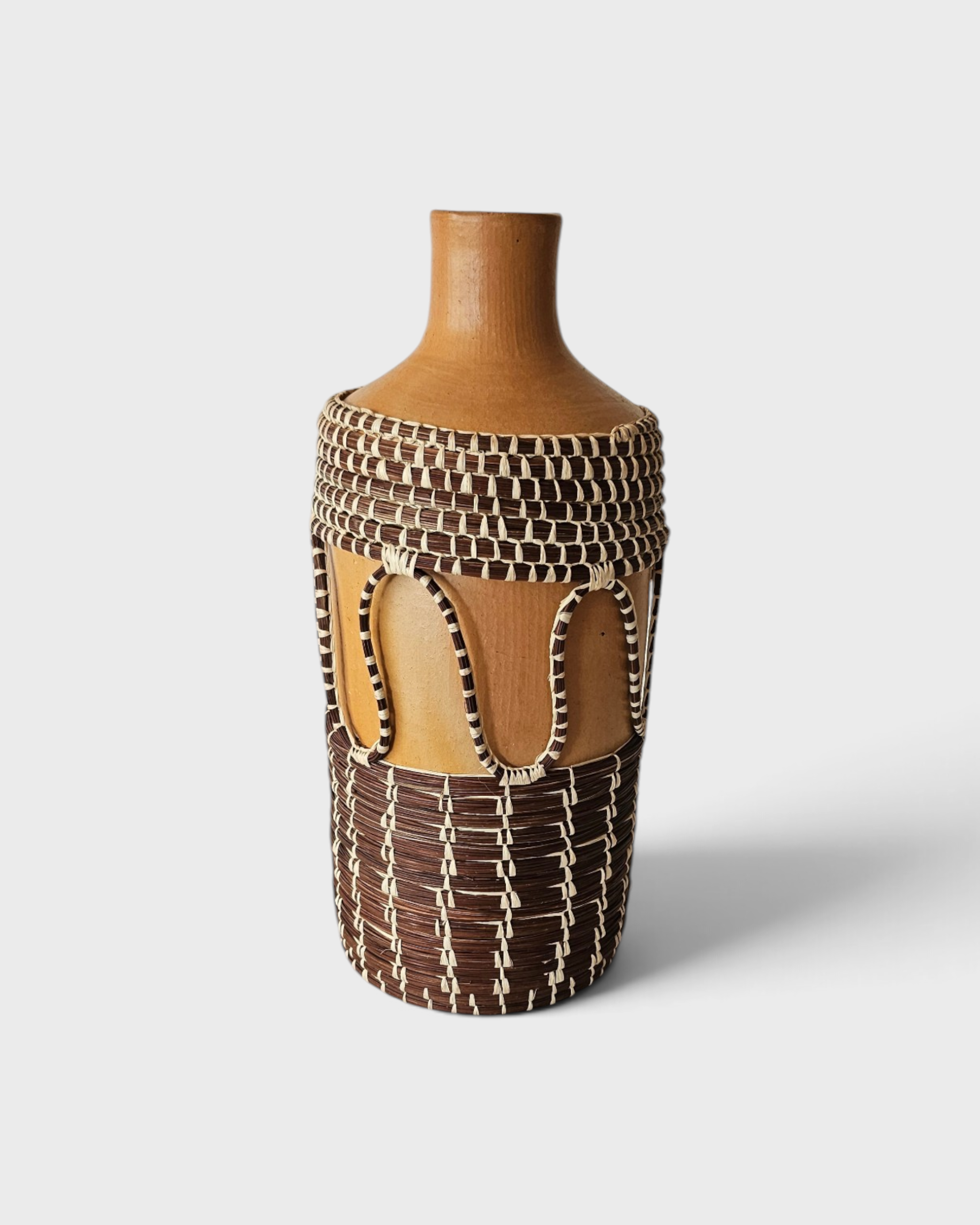 Garrafa Ceramica com Piaçava {CCS} - Imagem 2